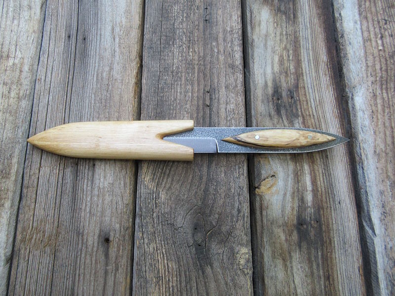 Leichtes Messer mit hölzernem Klingenschutz – Bild 6