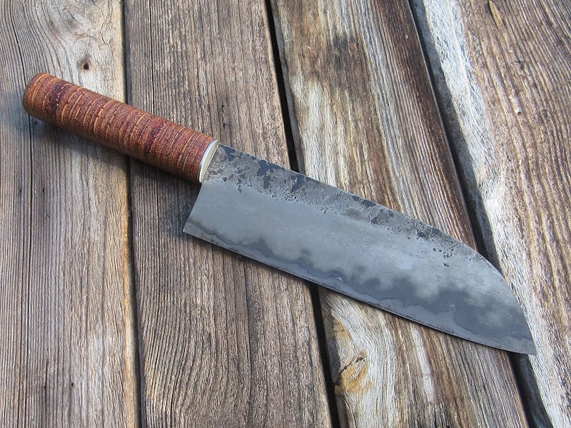 Handgeschmiedetes Küchenmesser - 3-Lagen-Stahl